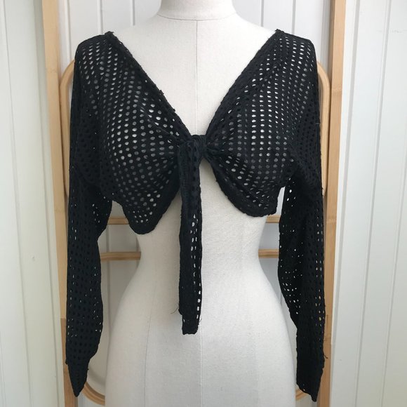 Pretty Little Thing BNWT | Size 10 | Black Fishnet Bardot Tie Front Crop Top - Picture 3 of 9